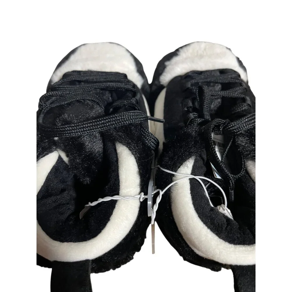 Cat & Jack Big Kids Journey Sneaker Slippers Size 4-5 Black White Plush Lace Up